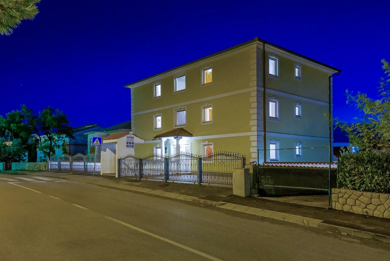 Apartments Lulic Crikvenica Kültér fotó